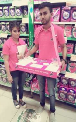 Promoters at Mall Activity